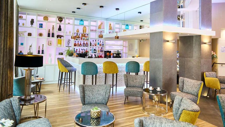Best Western Plus Hotel Carlton Lobby