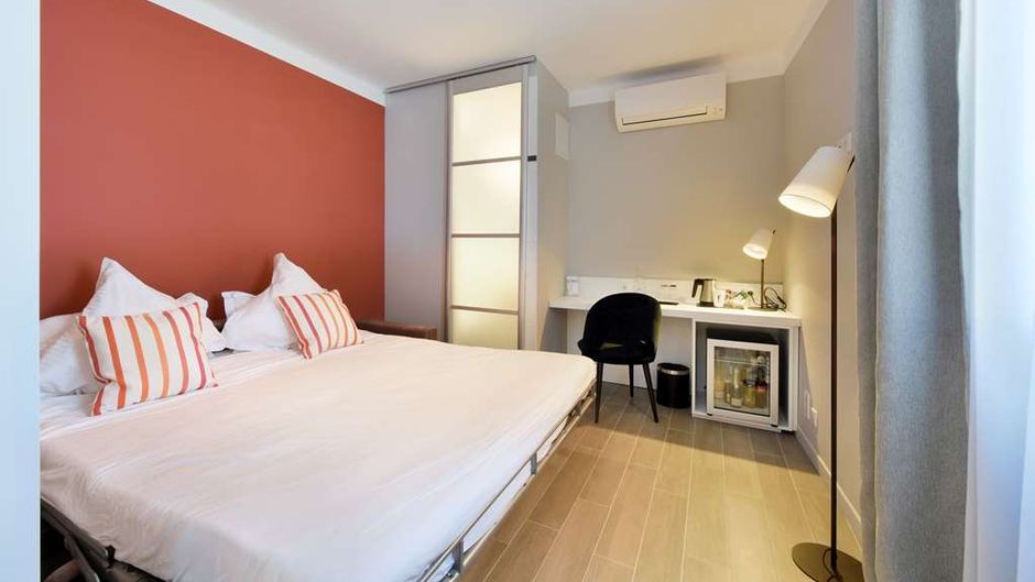 Best Western Plus La Corniche Room