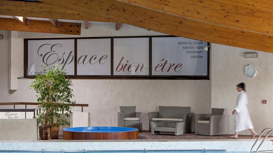 Best Western Le Relais De Laguiole Pool
