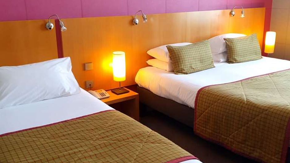 Best Western Adagio Room