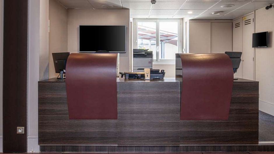 Best Western Plus Richelieu Lobby
