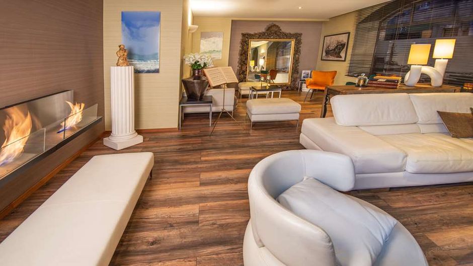 Best Western Plus Kregenn Lobby