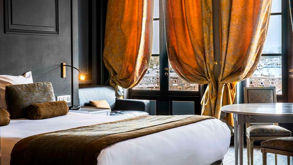 Best Western Le Cheval Blanc Room