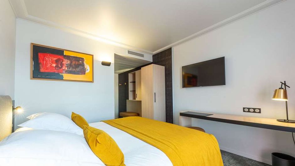 Best Western Premier Le Masq Hotel Room