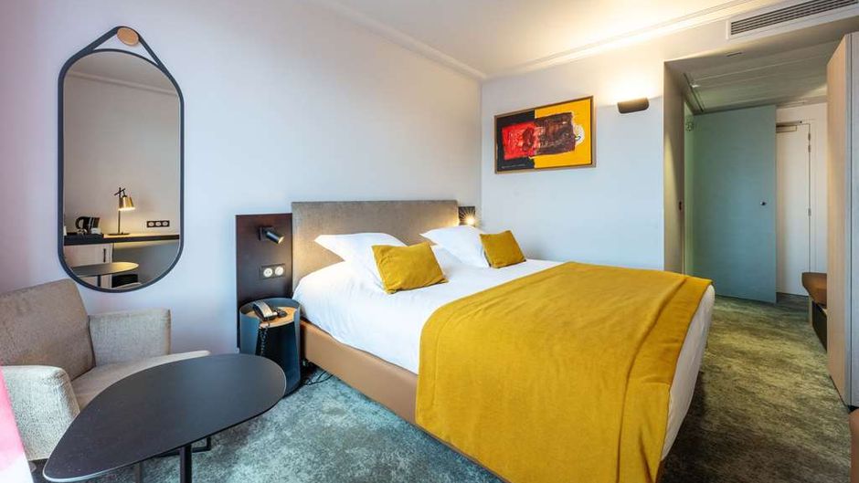 Best Western Premier Le Masq Hotel Room