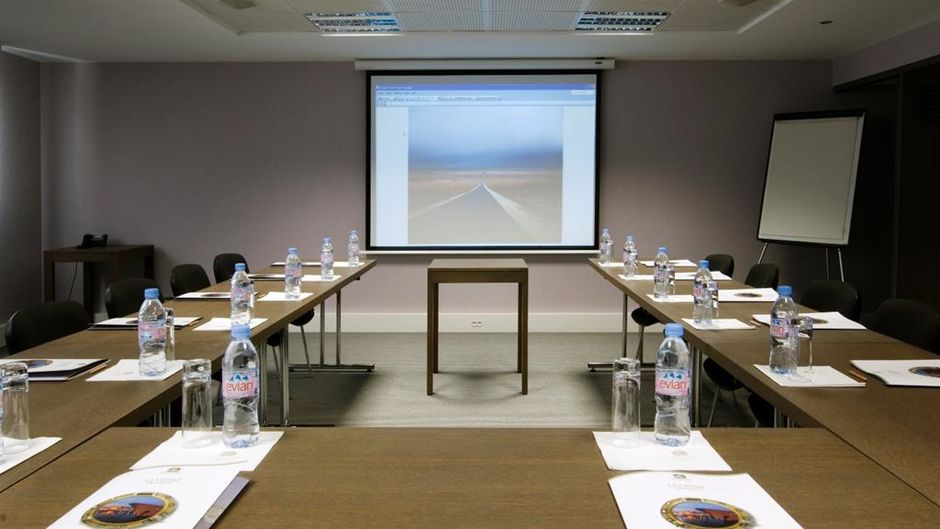 Best Western Premier Vieux Port Meeting