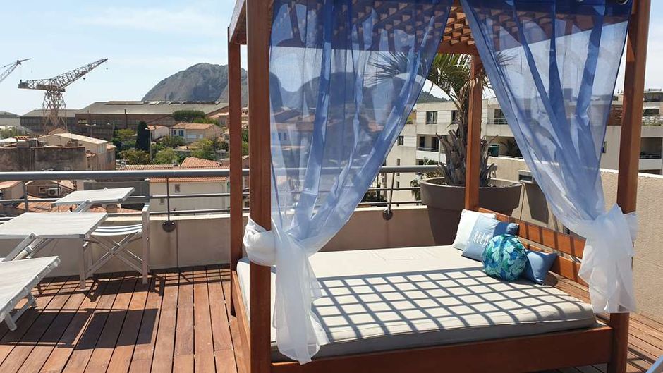 Best Western Premier Vieux Port Pool