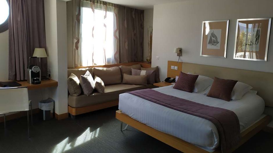 Best Western Premier Vieux Port Suite
