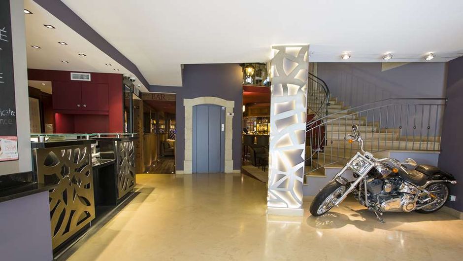 Best Western Plus Cannes Riviera & Spa Lobby