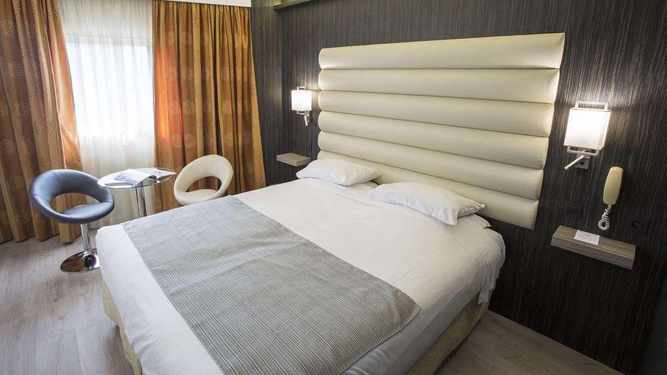Best Western Plus Cannes Riviera & Spa Room