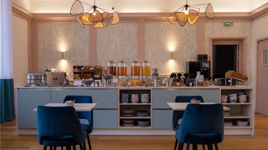 Hotel de la Bourse, Sure Hotel Restaurant