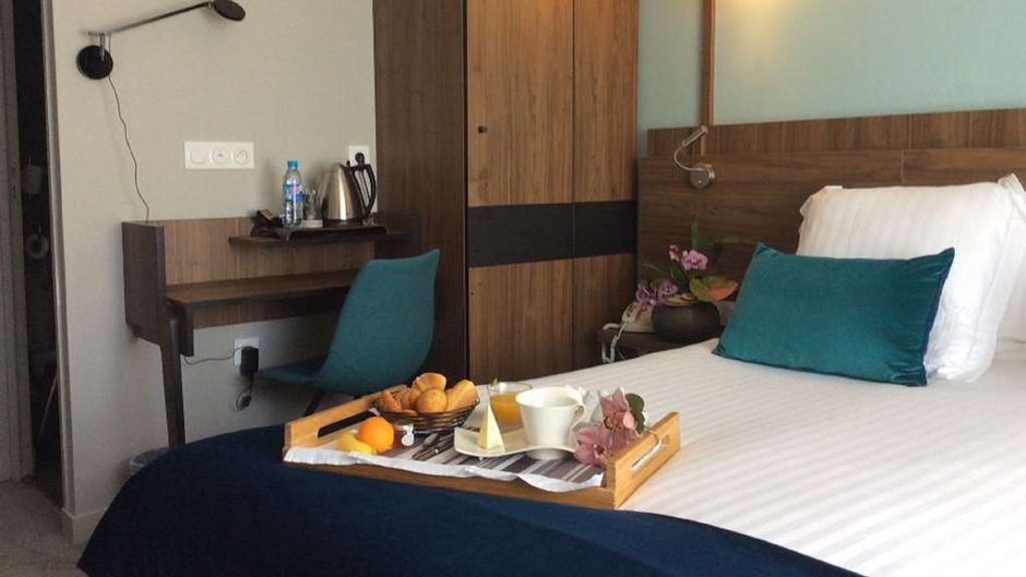 Best Western Hotel Le Duguesclin Room