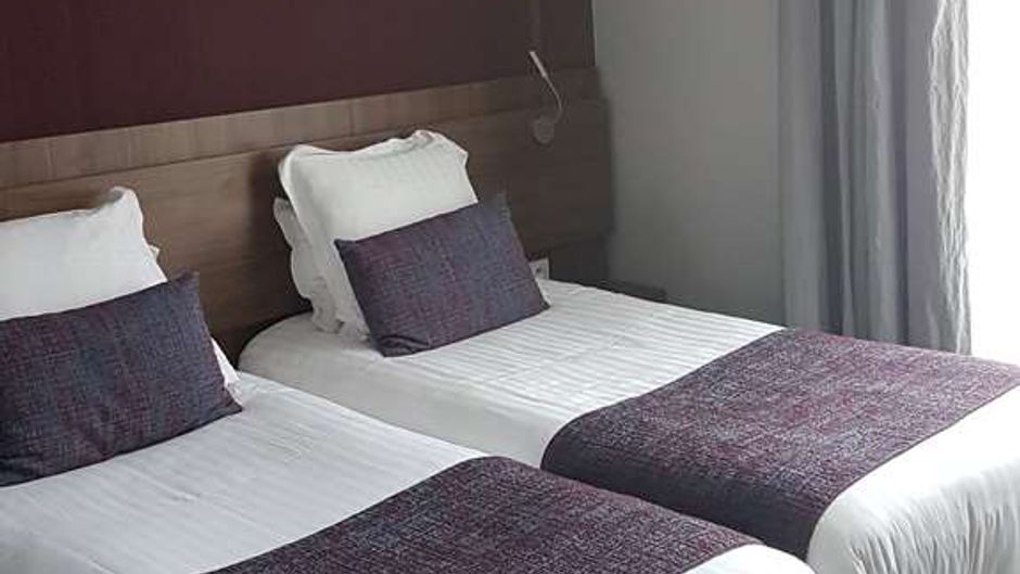 Best Western Hotel Le Duguesclin Room