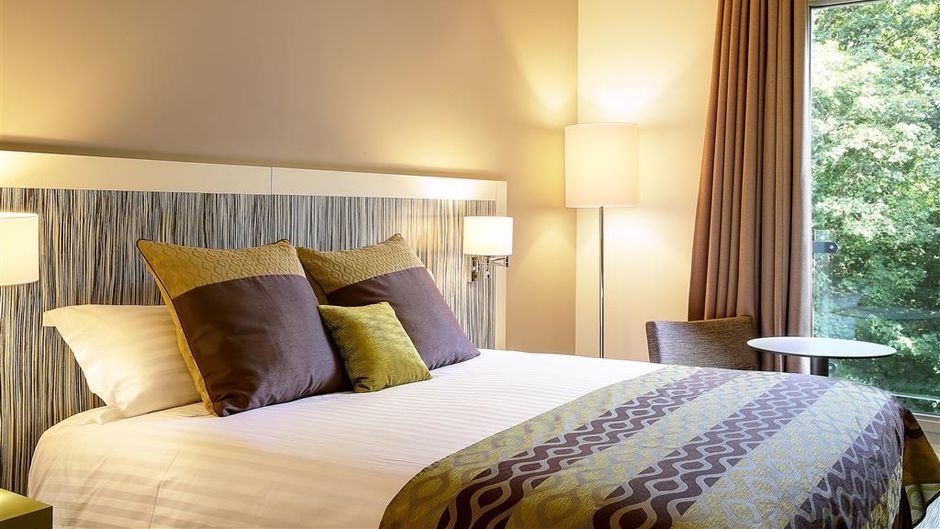Best Western Plus Paris Meudon Ermitage Room