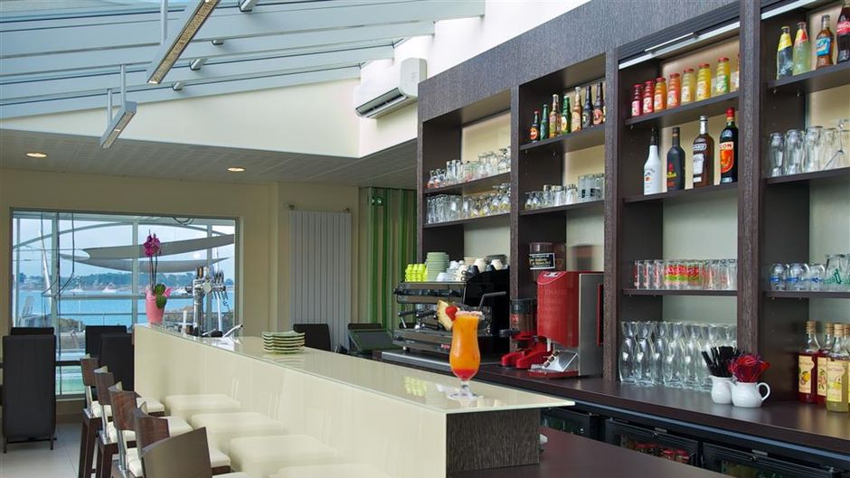 Best Western Plus Les Terrasses de Breha Restaurant