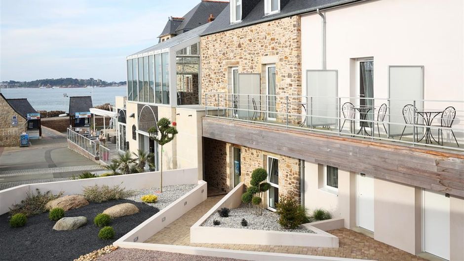 Best Western Plus Les Terrasses de Breha Exterior