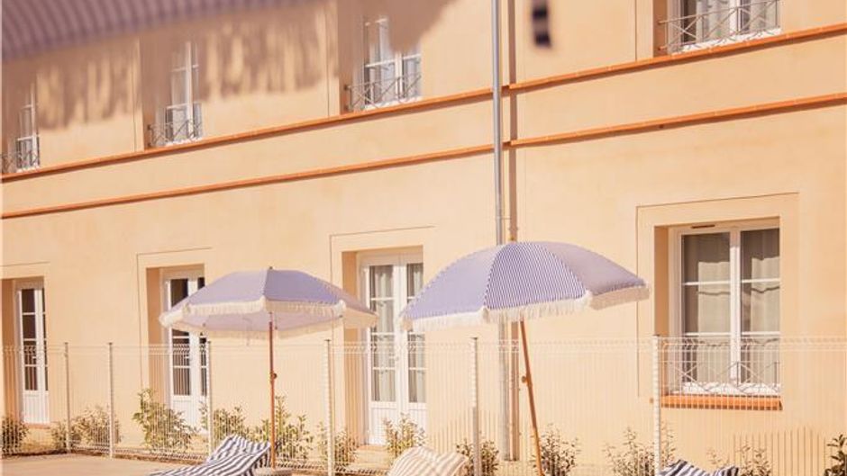 Best Western Plus Le Canard Sur Le Toit Pool
