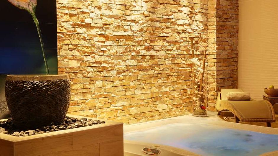 Best Western Plus Le Patio des Artistes Spa