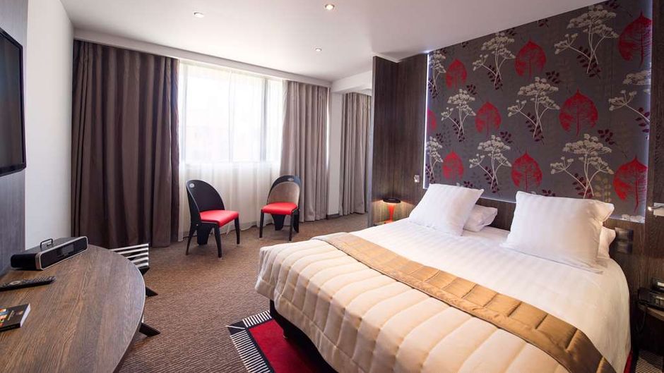 Best Western Plus Le Patio des Artistes Suite