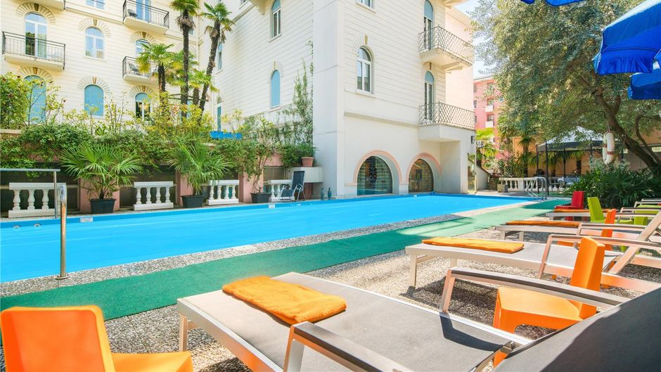 Best Western Hotel Bellevue au Lac Pool
