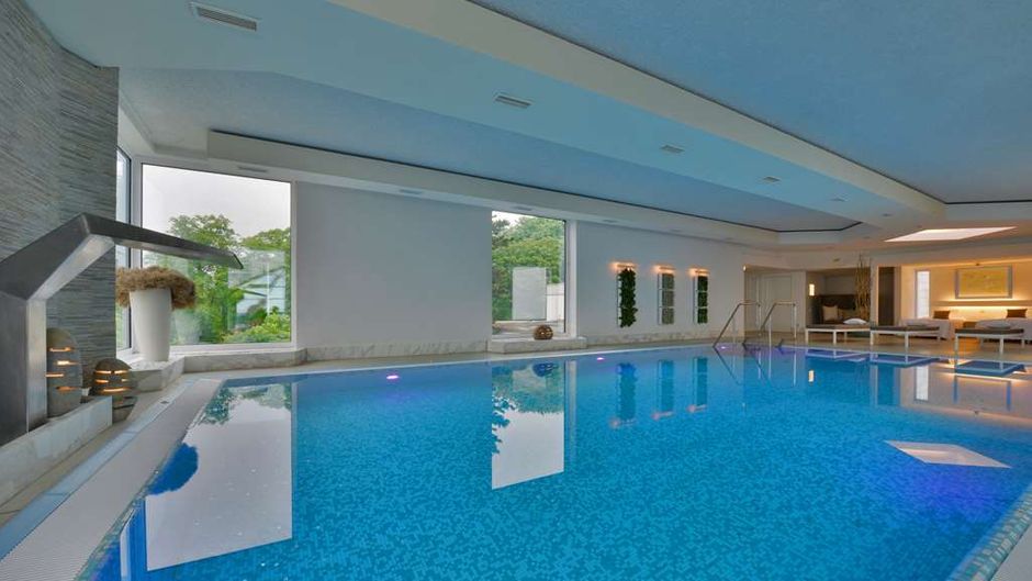 Best Western Premier Parkhotel Kronsberg Pool
