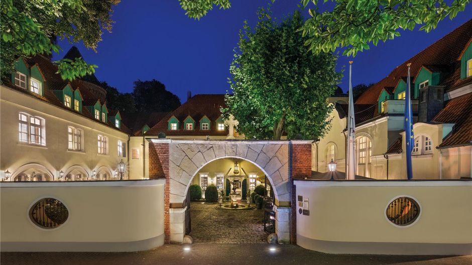 Best Western Premier Parkhotel Engelsburg Exterior