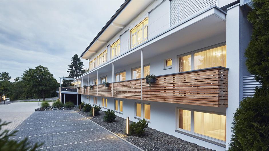 Scotty + Emily Hotel Ulm Sure Hotel Coll Exterior