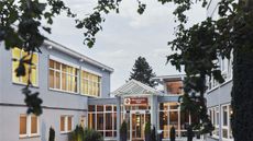 Scotty + Emily Hotel Ulm Sure Hotel Coll