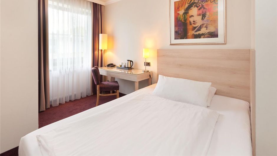 Best Western Hotel Hamburg International Room