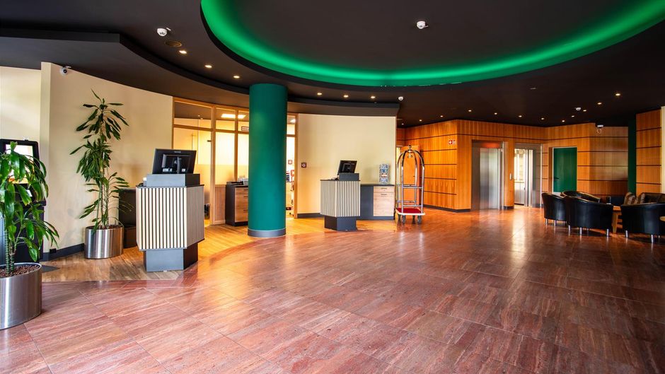 Best Western Premier Airport Htl Fontane Lobby