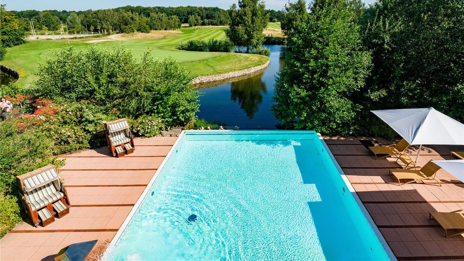 Best Western Premier Castanea Resort Htl Pool