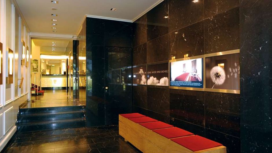 The Hotel Victoria, BW Signature Coll Lobby
