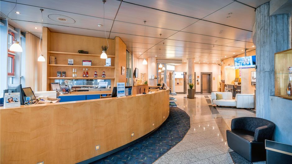 Best Western Plus Palatin Kongress Hotel Lobby