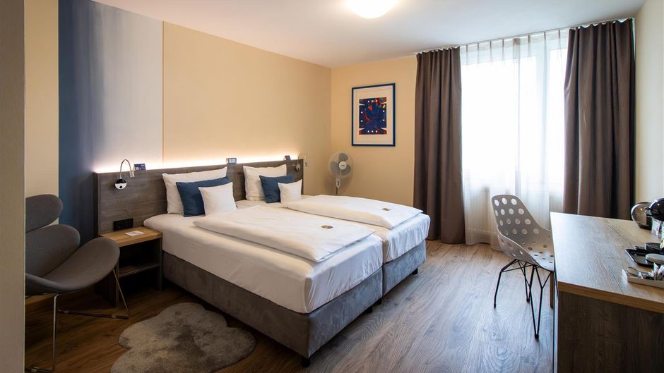 Best Western Plus Palatin Kongress Hotel Room