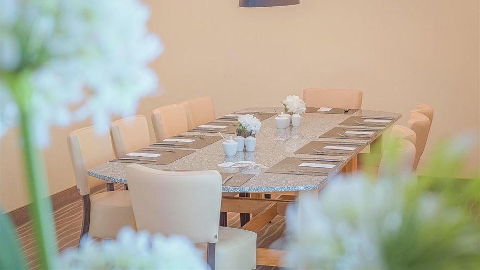 Best Western Macrander Hotel Restaurant