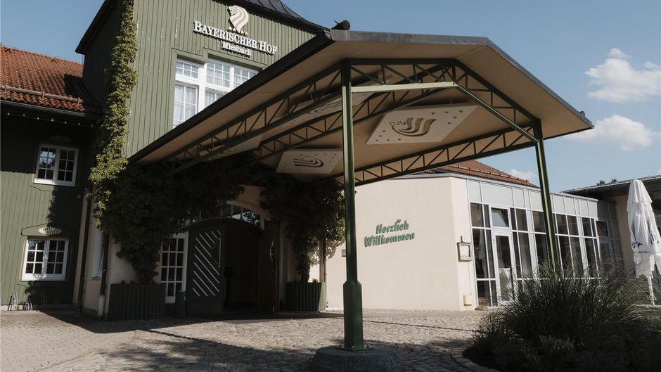Best Western Premier Bayerischer Exterior