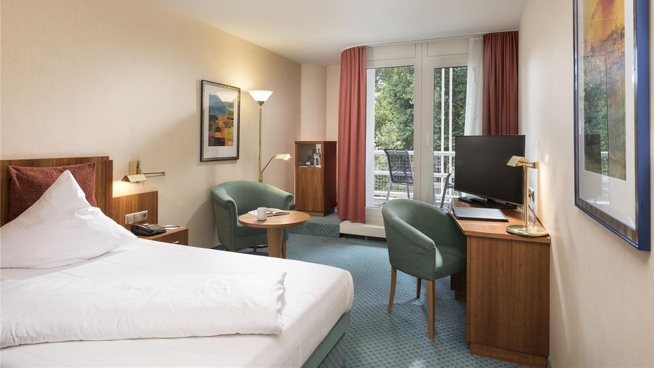 Best Western Premier Parkhotel Bad Merge Room