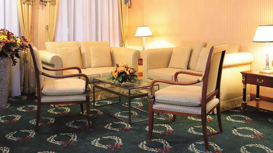 Best Western Premier Grand Hotel Room