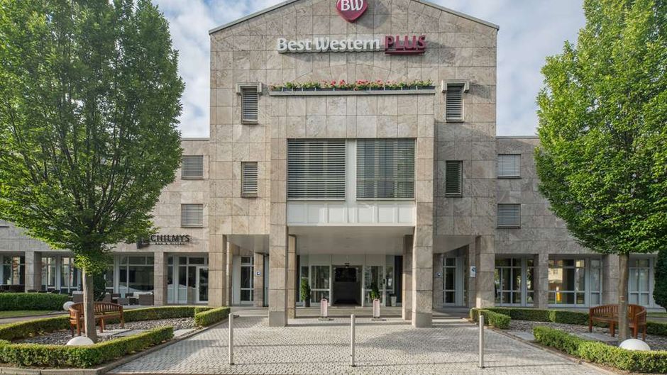 Best Western Plus Hotel Fellbach Exterior