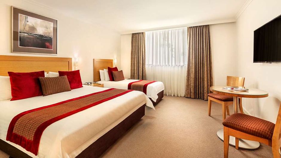 Best Western Plus Travel Inn Hotel Room