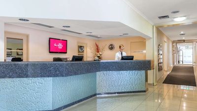 Best Western Plus Garden City Hotel