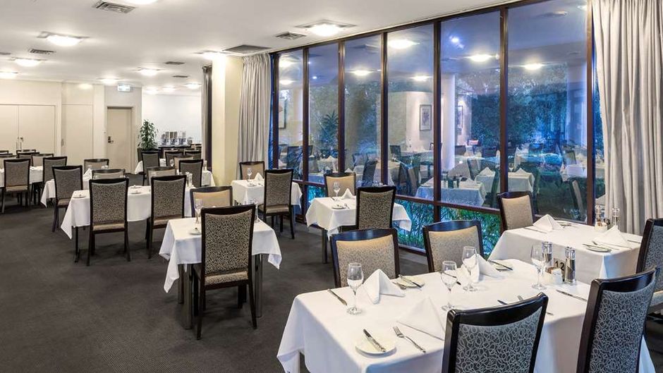 Best Western Plus Garden City Hotel Restaurant