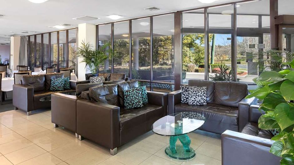 Best Western Plus Garden City Hotel Lobby