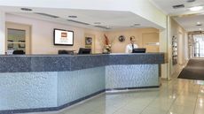 Best Western Plus Garden City Hotel