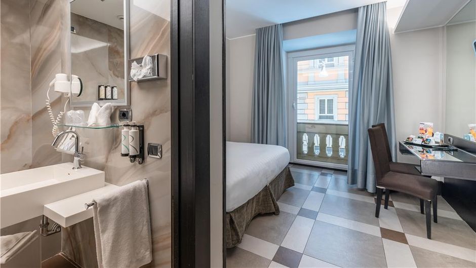 Best Western Plus Hotel Universo Room