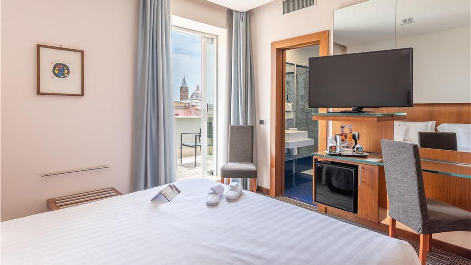 Best Western Plus Hotel Universo Room