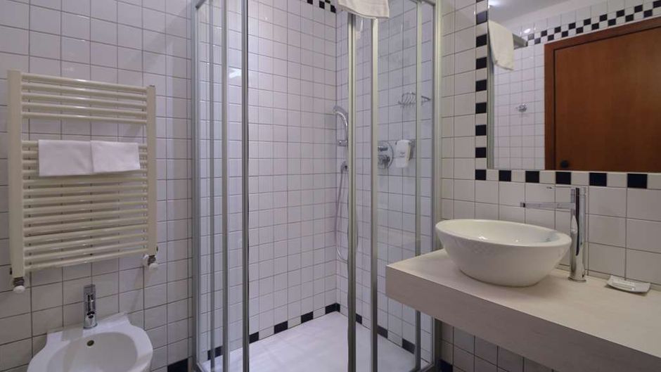 Best Western Hotel Crimea Room