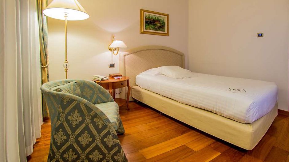 Best Western Hotel Globus City Room