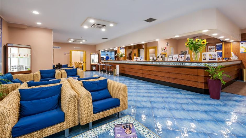 Best Western Hotel Mediterraneo Lobby