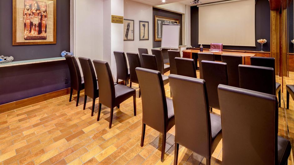 Jet Hotel, Sure Collection by BW Meeting